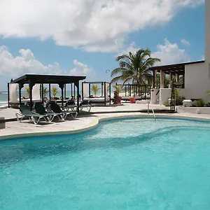 https://silver-point-hotel.comcaribbean.com